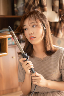 我爸比我小四岁
